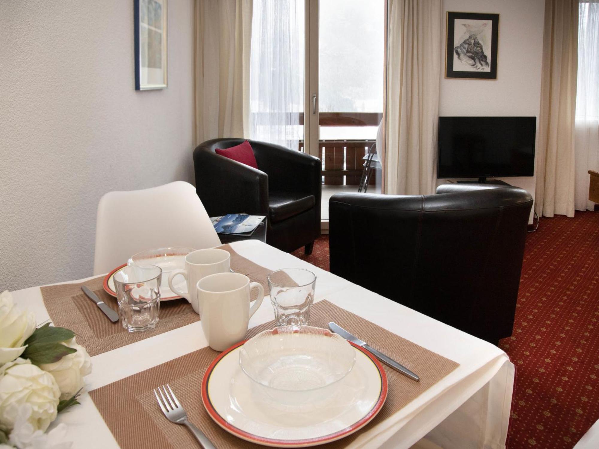 Apartment Chalet Abendrot Apartments-10 By Interhome 그린델발트 외부 사진